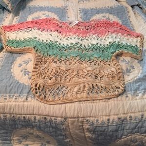 Super cute knit top- my moms -