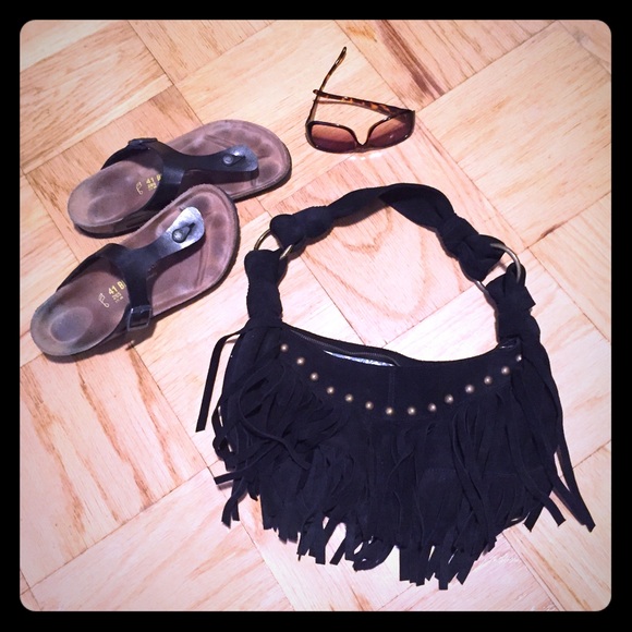 ❄️ Lovely Steve Madden Black Fringe Suede Purse