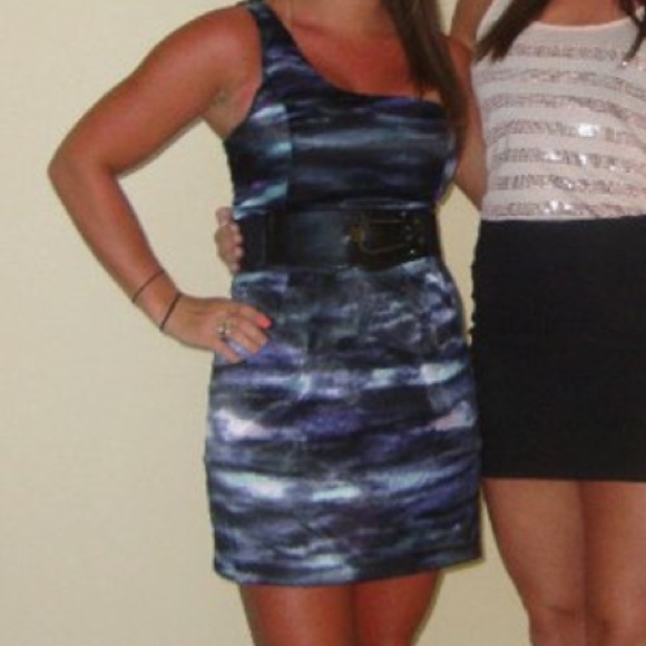 One shoulder dress