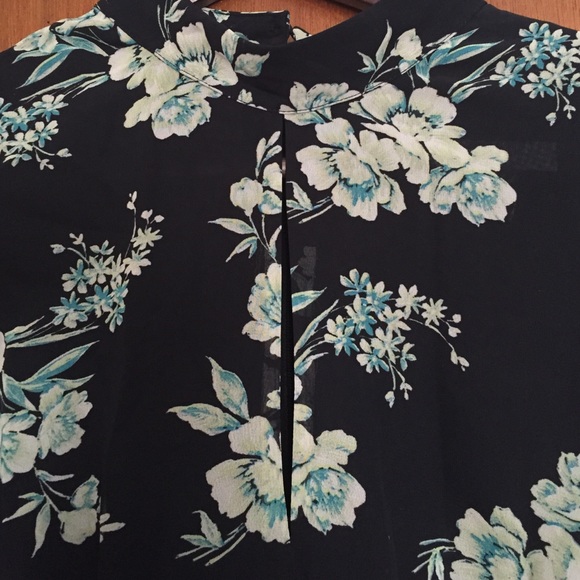 Adorable boho Topshop floral play suit - Picture 2 of 4