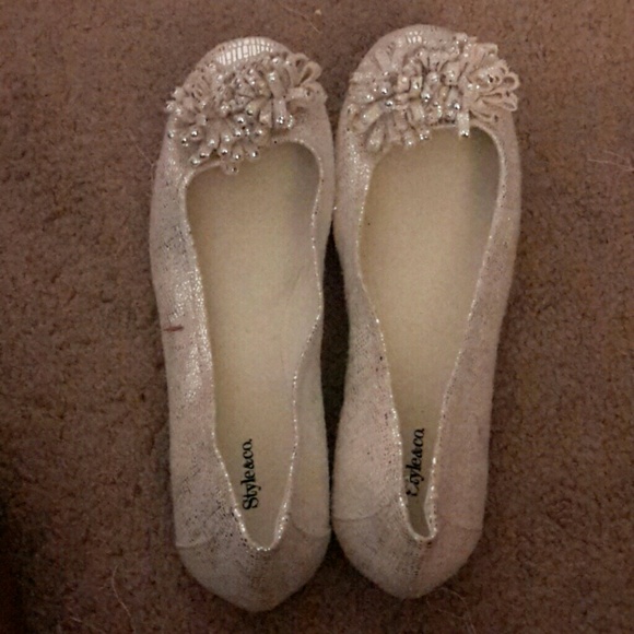 Silver flats
