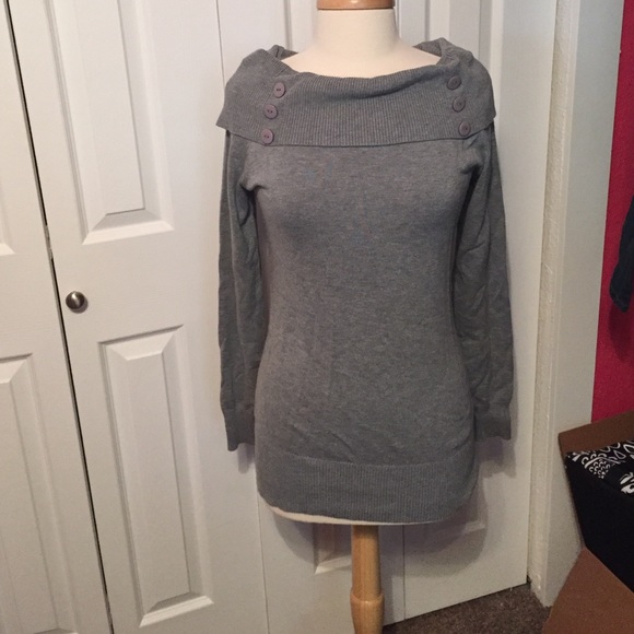 Gray sweater