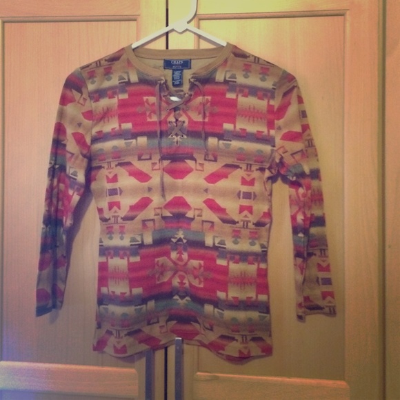 Mid sleeve shirt