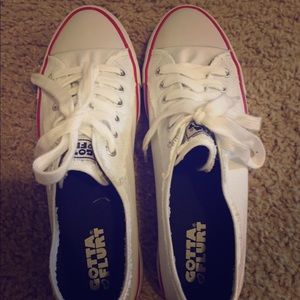 Converse-like shoes size:10