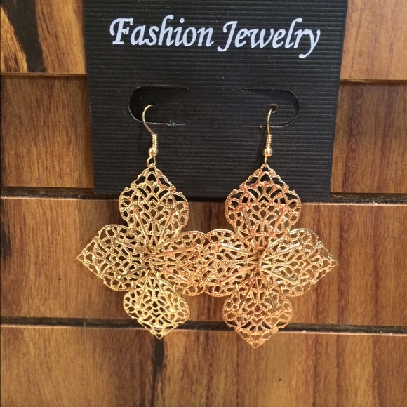 Gold tone Large Petal Shapes Dangle Earrings
