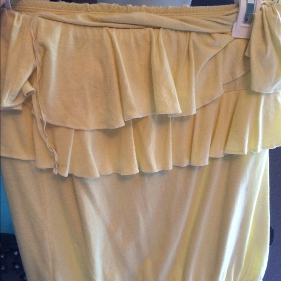 strapless yellow top