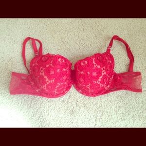 Victoria's Secret Miracle Bra Balconet Push-Up!