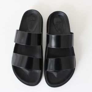 ZARA • Black Slip-on Sandals