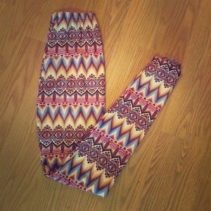 Cotton print leggings.