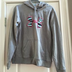 Under Armour sweatshirt w/ hood!