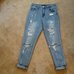 High waisted ripped jeans