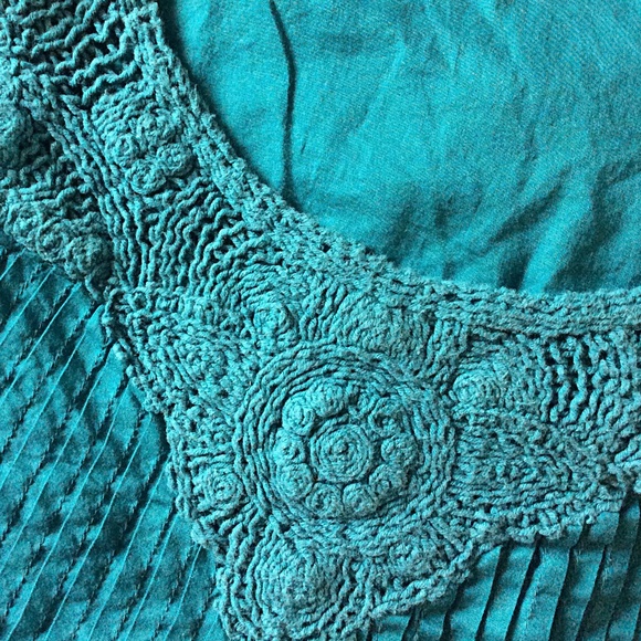 Crochet Detailed Top - Picture 2 of 3