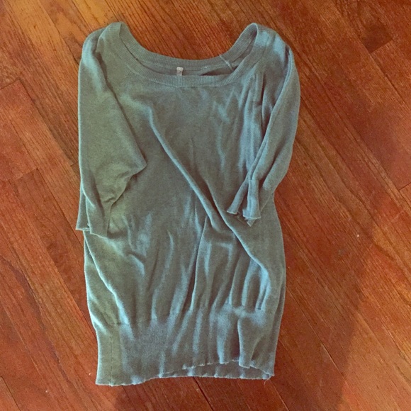 Green sweater top