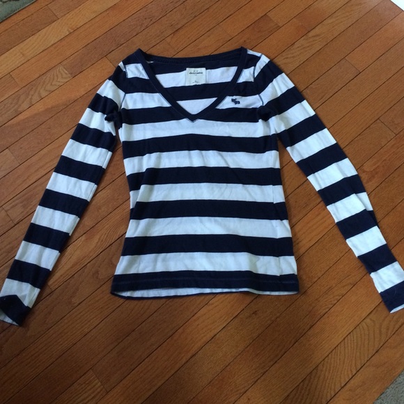 Abercrombie & Fitch Tops - 🍁Fall Sale🍁Long Sleeve Abercrombie & Fitch