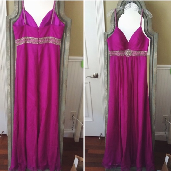 💋 Nina Canacci Magenta Sequin Gown