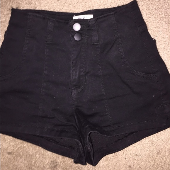 Forever 21 Other - Black high waisted shorts