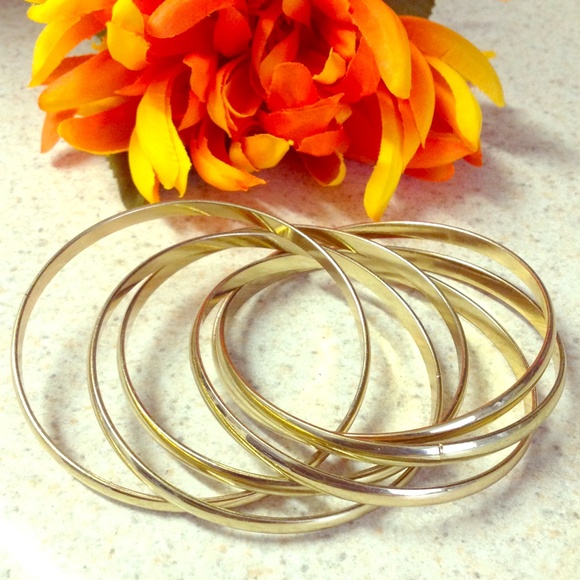 Goldtone Multi Bangles Bracelet