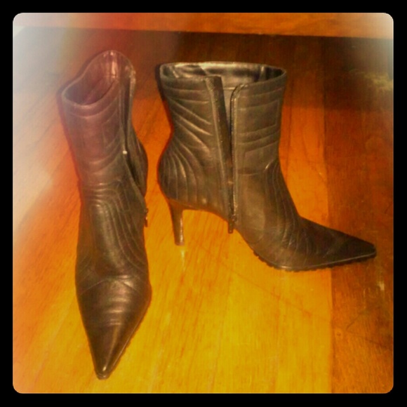 Black pointy toe stiletto ankle boots