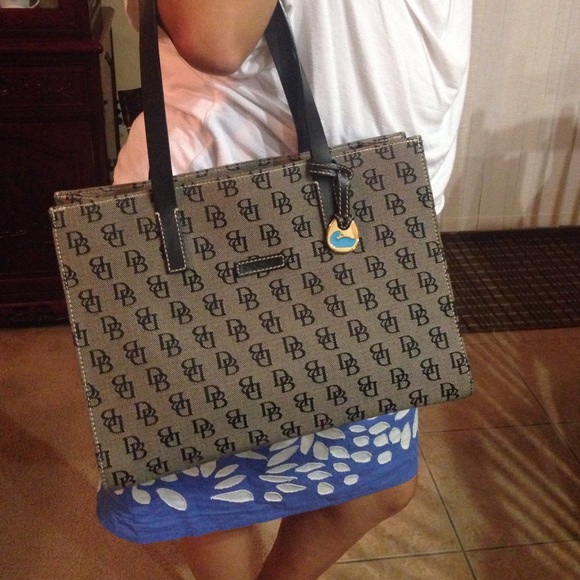 Handbag - Picture 4 of 4