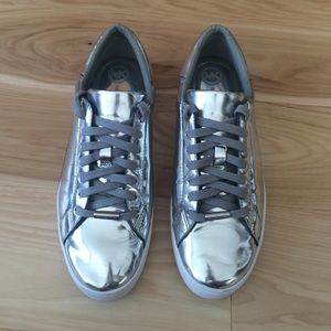 Worn once Michael Kors sneakers
