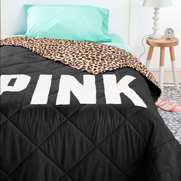 Brand new Victoria secret pink twin bedding set - Picture 3 of 4