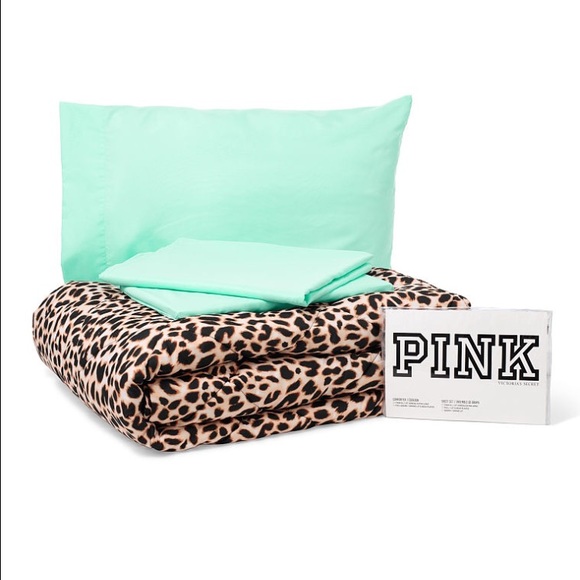 Brand new Victoria secret pink twin bedding set - Picture 4 of 4