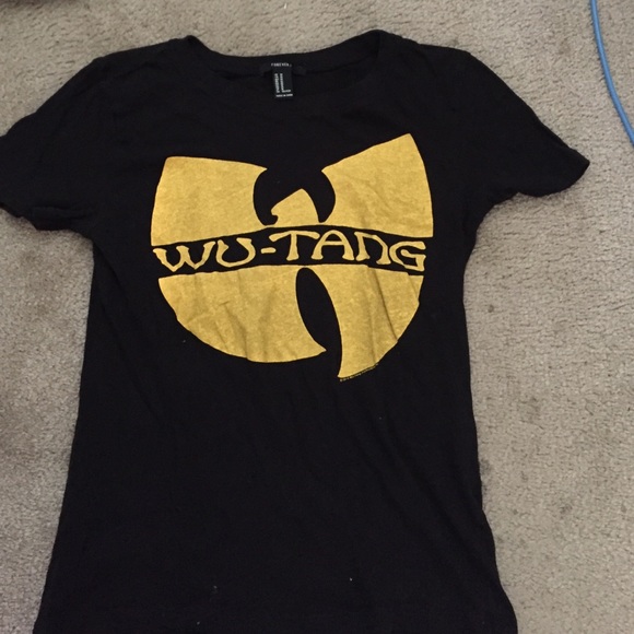 Black wu tang t-shirt