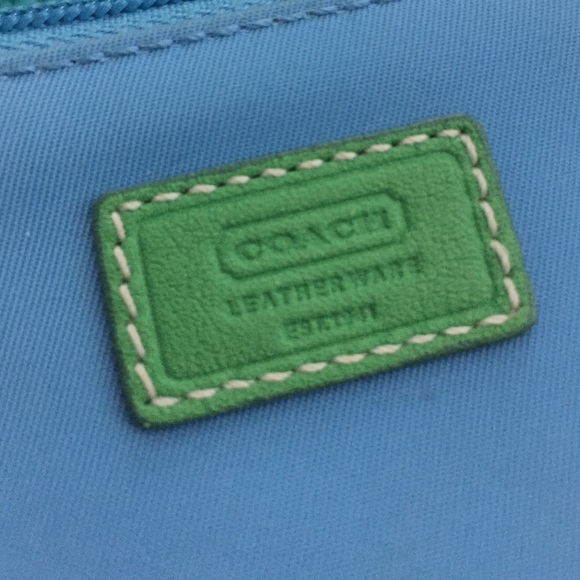 Coach - Picture 2 of 3