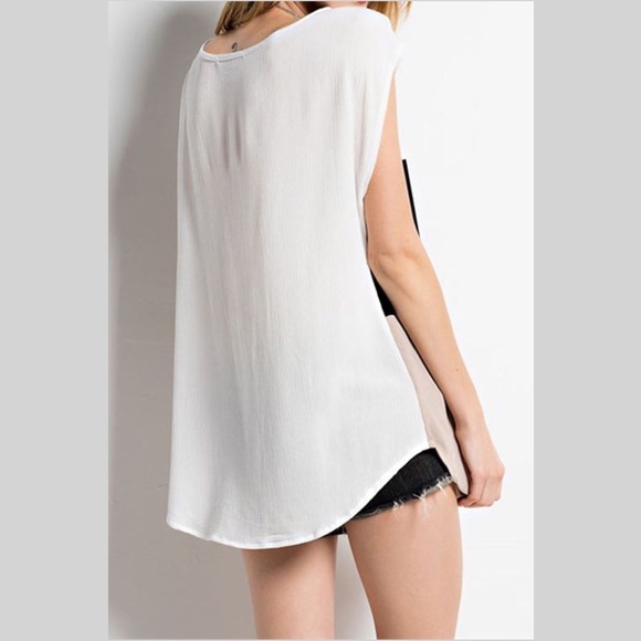 ••LAST ONE!•• Clearance• Crepe Color Block Top - Picture 4 of 4