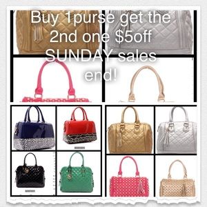 Fashionable handbags 👜👜👜👜