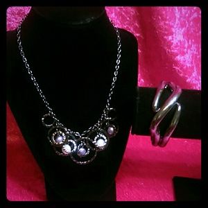 Lia sophia necklace and braclet set. New