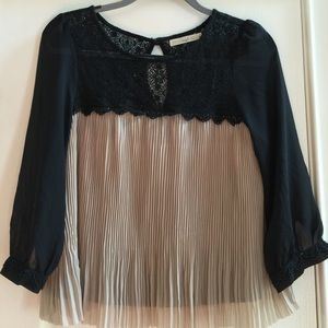 Pleated Boutique Top w/ lace detail