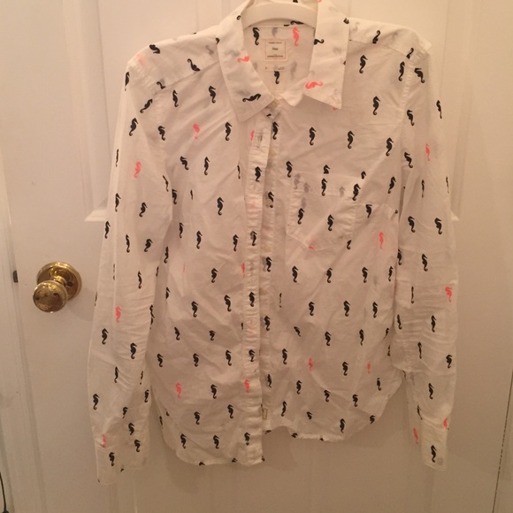 Gap button down