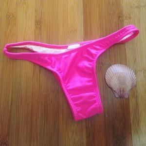 ✋🏼ON HOLD✋🏼 Midori Bikinis - Kailua Classic