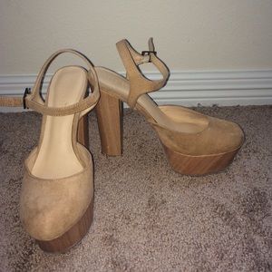 Tan/khaki heels