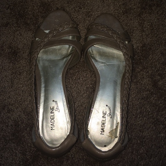 Nude flats