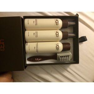 Ugg cleaner & protector kit