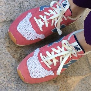 Sold 🔴🔴🔴New Balance with a Pearly Twist