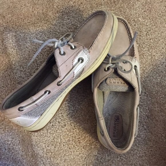 light colored sperries - Picture 2 of 4