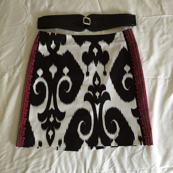 👠 Sexy Pencil Black and White skirt👠
