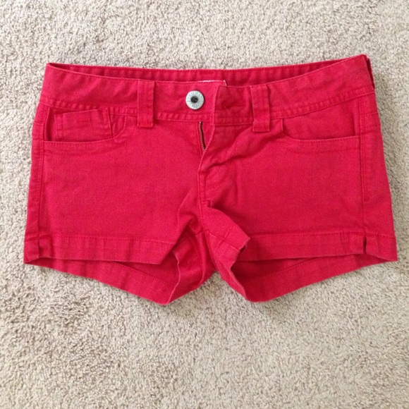 Guess Brand Red Shorts - Picture 1 of 3