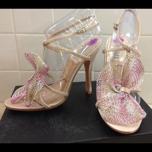 Super Cute Bagley Mischka women's strappy heel