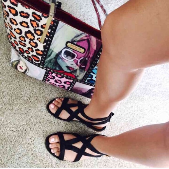 Shoes - Black gladiator sandals