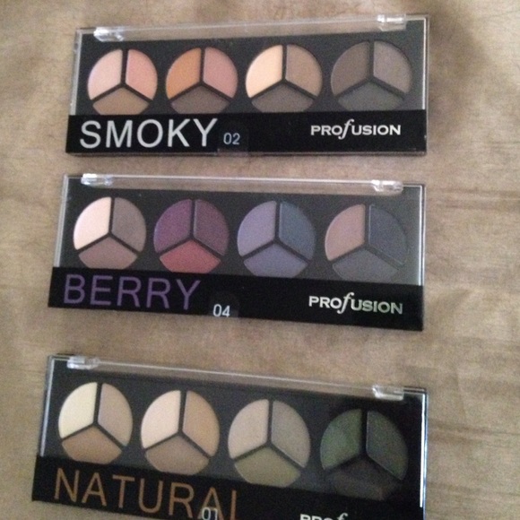 ProFusion Accessories - Set of three ProFusion Small Eyeshadow Palettes