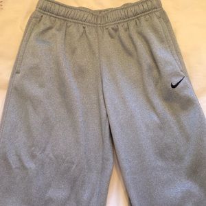 Nike Therma-Fit Sweatpants