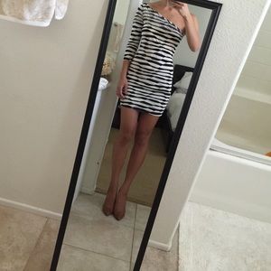 Forever 21 black and cream dress