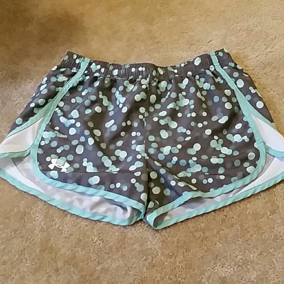 Running shorts