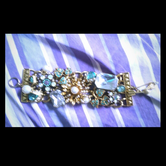 Betsey Johnson bracelet