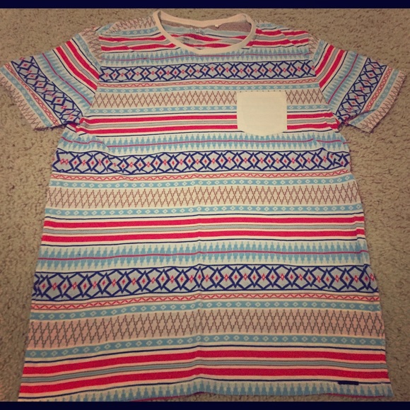Patterned Pocket T shirt