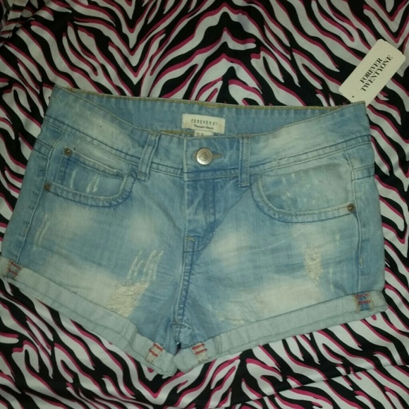 4EVER21 Shorts ( BUY OR TRADE )